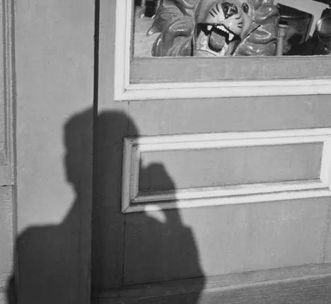 André Kertész shadow 